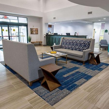 Wingate By Wyndham Lafayette Airport Hotel Exterior foto