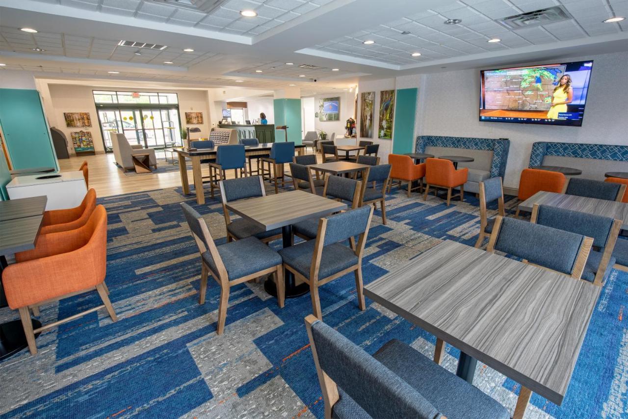 Wingate By Wyndham Lafayette Airport Hotel Exterior foto