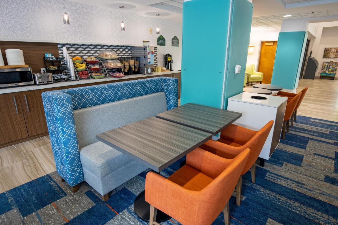 Wingate By Wyndham Lafayette Airport Hotel Exterior foto