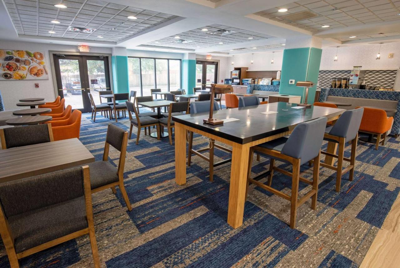 Wingate By Wyndham Lafayette Airport Hotel Exterior foto