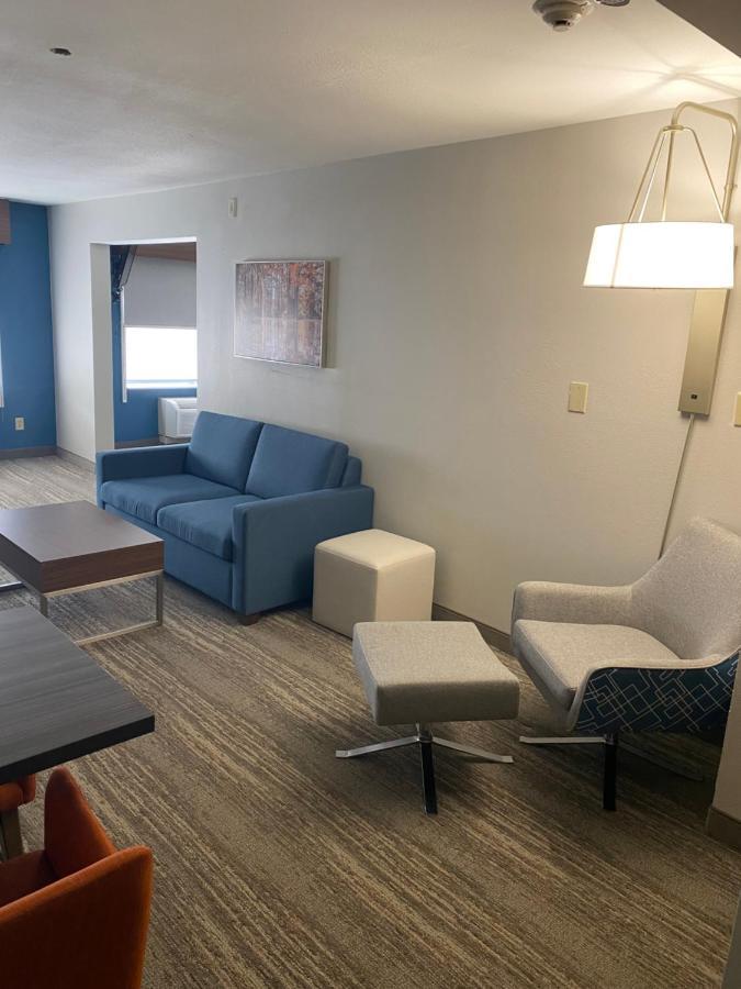 Wingate By Wyndham Lafayette Airport Hotel Exterior foto