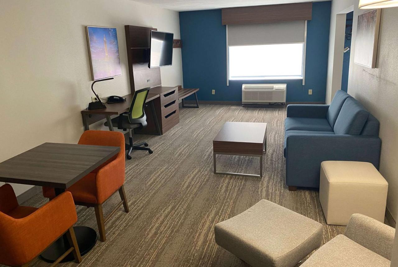 Wingate By Wyndham Lafayette Airport Hotel Exterior foto